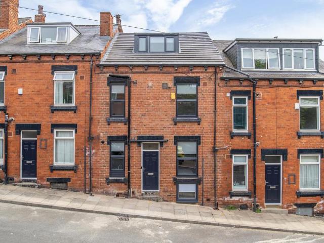 Thomas Street, Leeds LS6 4 bed house to rent £2,635 pcm £608 pw