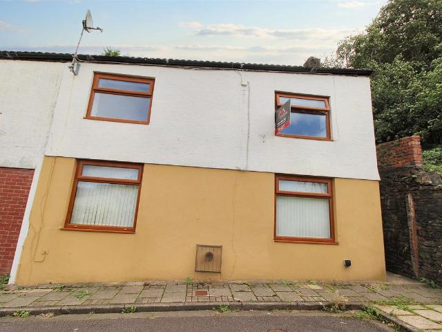 Thomas Street, Pentre CF41, 2 bed end terrace house to rent, £600 pcm | PrimeLocation