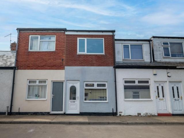 Thomas Street, Sunderland SR2 2 bed terraced house to rent £700 pcm £162 pw