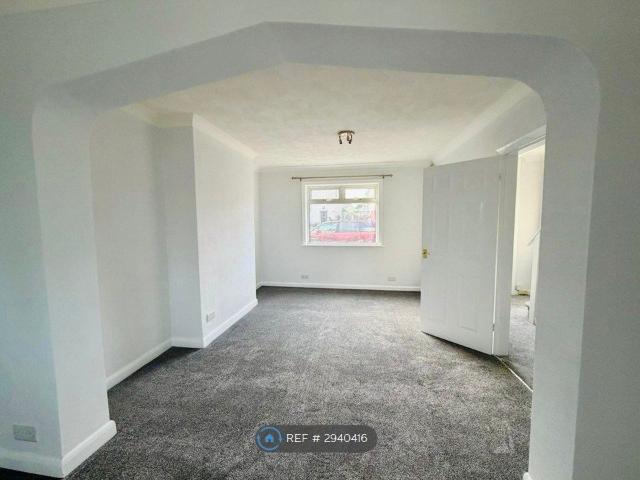 Thomson Avenue, Doncaster DN4, 3 bed terraced house to rent, £870 pcm | PrimeLocation