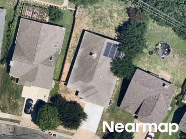 Thompkins Dr