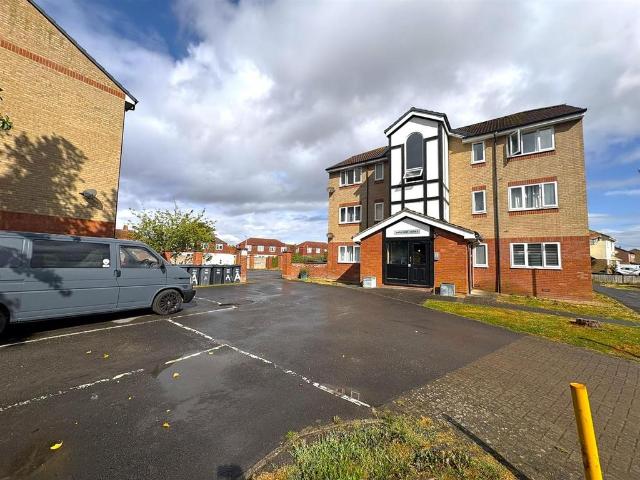 Thompson Close, Bridgwater 1 bed apartment to rent £760 pcm £175 pw