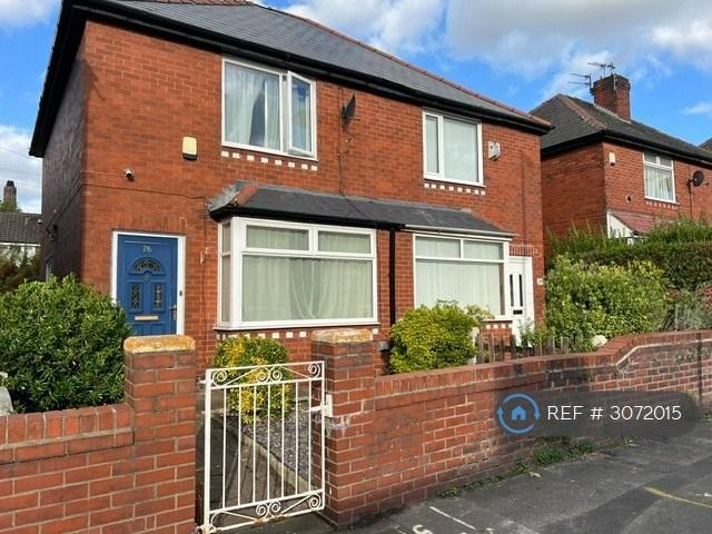 Thompson Lane, Oldham, OL9 2 bed semi detached house to rent £1,075 pcm £248 pw