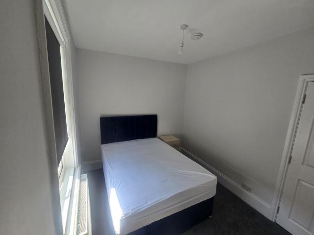 Thompson Road, Sunderland, SR5 1 bed in a house share to rent £600 pcm £138 pw