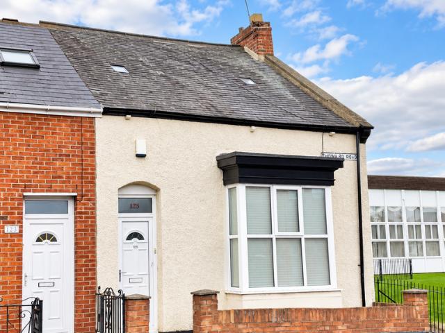Thompson Road, Sunderland, Tyne and Wear 4 bed end of terrace house to rent £850 pcm £196 pw