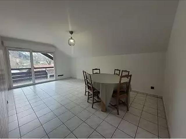 Thônes 74230 Location appartement 3 pièces t3 au dernier étage
