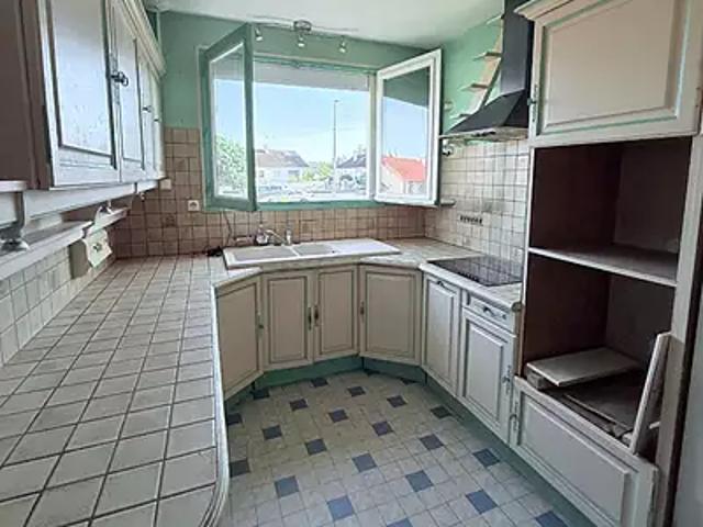 Thorée les Pins 72800 Achat / Vente maison 4 pièces t4 terrasse parking