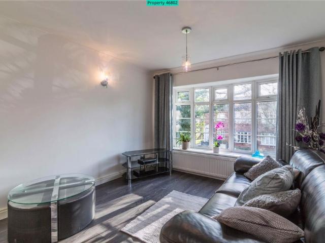 Thoresby Court, Nottingham, NG3 2 bed maisonette to rent £1,050 pcm £242 pw