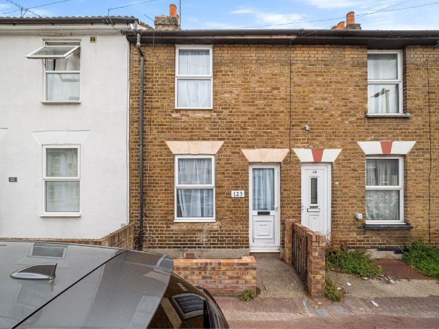 Thorold Road, Chatham ME5, 2 bed terraced house to rent, £1,200 pcm | PrimeLocation