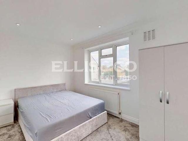 Thorn Close, Northolt, UB5