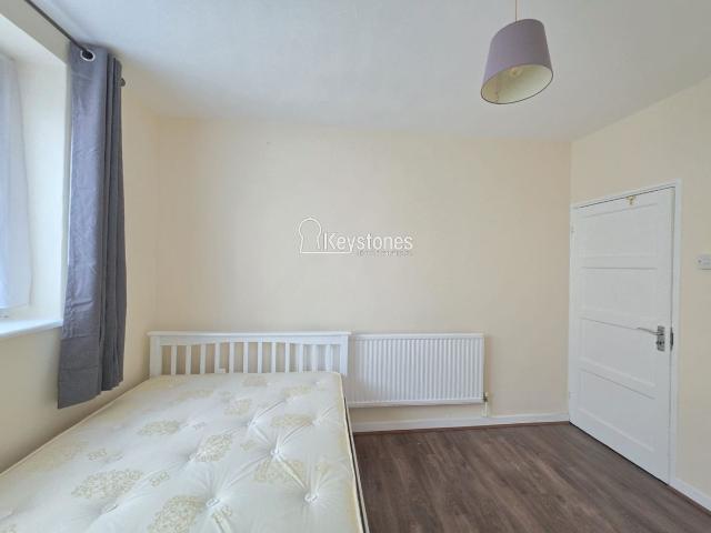 Thornaby House Room 1, Canrobert Street, Bethnal Green E2, Room to rent, £1,000 pcm | PrimeLocation