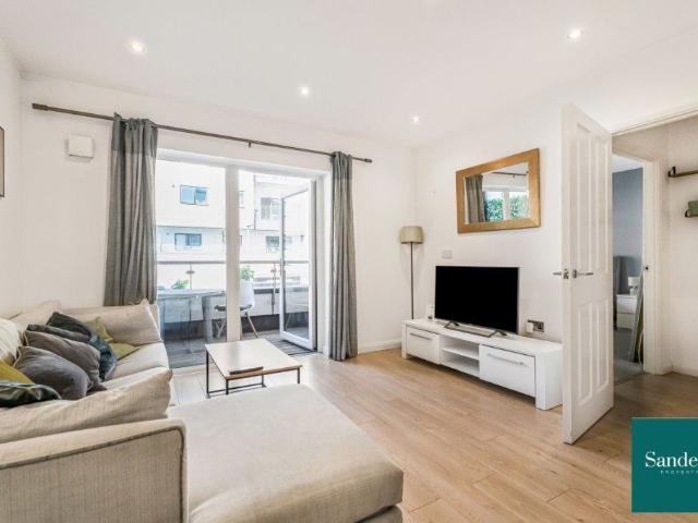 Thornbury Way, Walthamstow, London E17, 1 bed flat to rent, £1,750 pcm | PrimeLocation