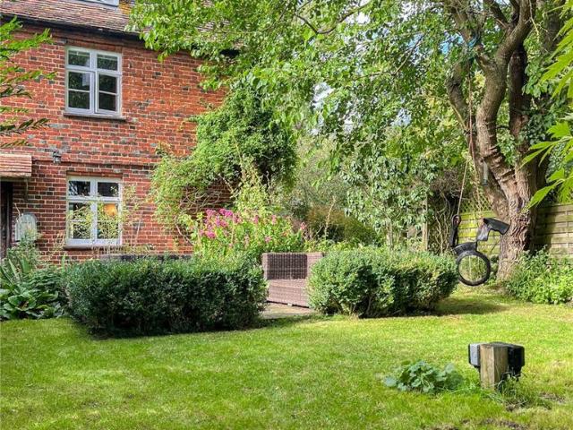 Thornberry Hill Cottages, Old Wimpole. 3 bed end of terrace house to rent £2,000 pcm £462 pw