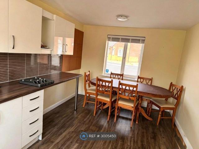 Thorncliffe Drive, Doncaster DN7, 4 bed detached house to rent, £1,250 pcm | PrimeLocation