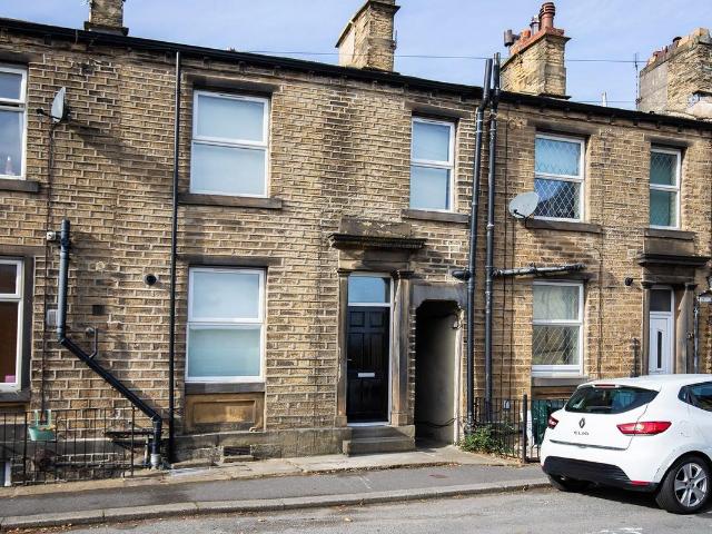 Thorncliffe Street, Huddersfield HD3, 2 bed property to rent, £775 pcm | PrimeLocation