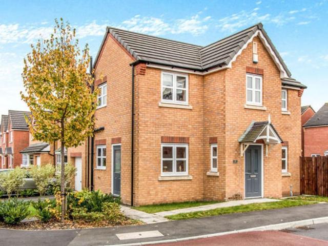 Thorncroft Avenue, Tyldesley M29, 3 bed detached house to rent, £1,350 pcm | PrimeLocation