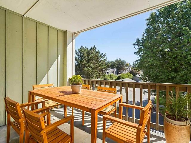 Thorncroft Farms Apartments 2 Bedroom Apartment for Rent at 2120 Ne Thorncroft Dr, Hillsboro, OR 97124 Sommerset West Elmonica South