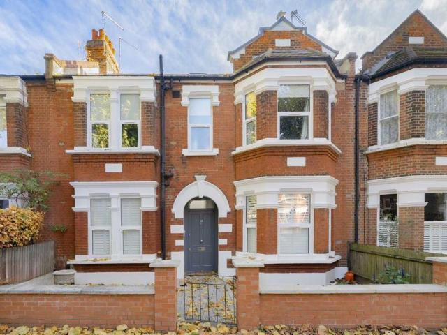 Thorney Hedge Road, London W4 1 bed flat to rent £1,900 pcm £438 pw