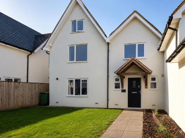 Thorne Place, Lunsfords Cross, Bexhill On Sea TN39, 5 bed semi detached house to rent, £2,500 pcm | PrimeLocation