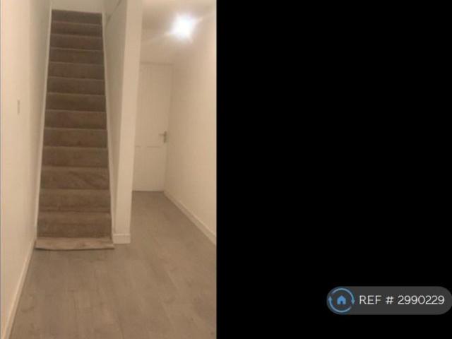 Thorne Road, Willenhal, WV13 3 bed terraced house to rent £1,300 pcm £300 pw
