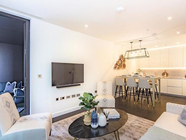Thornes House, Nine Elms, London, SW11 2 bed flat to rent £4,268 pcm £985 pw