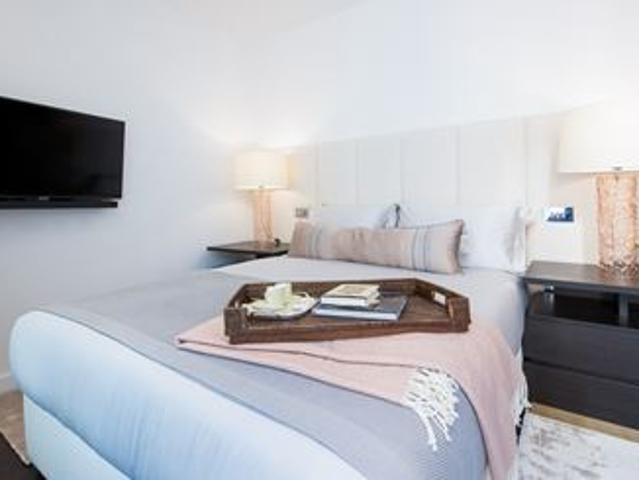 Thornes House Apartments, Nine Elms, London SW11 | Residential Land