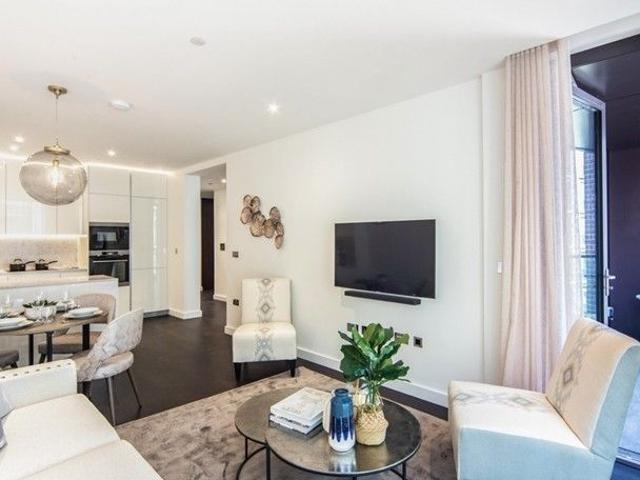 Thornes House, Charles Clowes Walk, London SW11, 2 bed flat to rent, £4,849 pcm | PrimeLocation