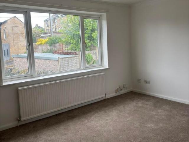 Thornes Park, Brighouse HD6, 1 bed flat to rent, £625 pcm | PrimeLocation