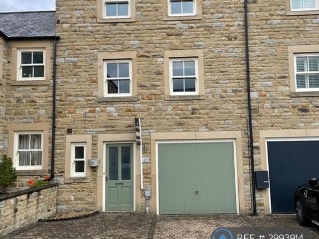 Thorngate Place, Barnard Castle, DL12 5 bed terraced house to rent £1,250 pcm £288 pw