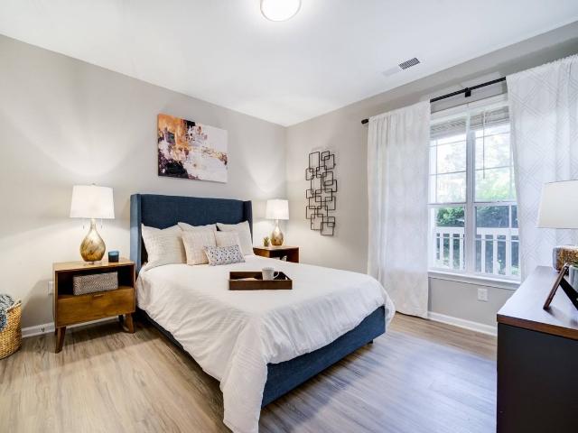 Thornhill Apartments 1 Bedroom Apartment for Rent at 7203 Plumleaf Rd, Raleigh, NC 27613