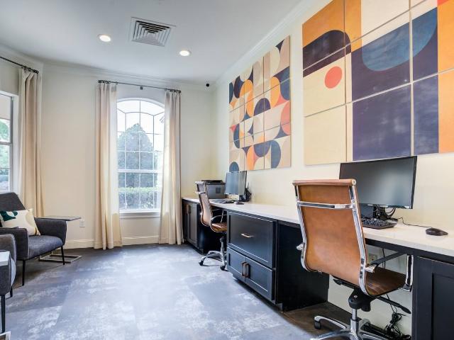 Thornhill Apartments 2 Bedroom Apartment for Rent at 7203 Plumleaf Rd, Raleigh, NC 27613