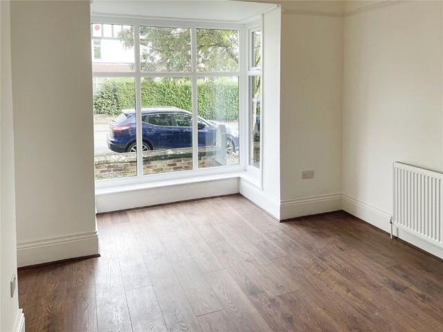 Thornhill Avenue, Lindley, Huddersfield, HD3