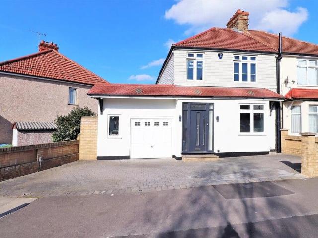 Thornhill Avenue, Plumstead SE18, 3 bed semi detached house to rent, £2,650 pcm | PrimeLocation