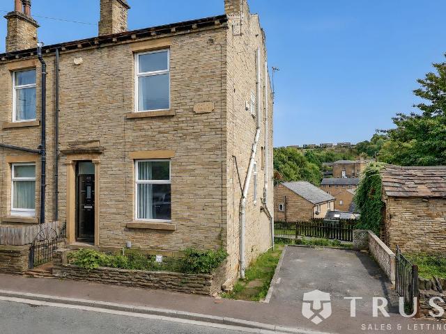 Thornhill Road, Brighouse HD6, 2 bed terraced house to rent, £795 pcm | PrimeLocation