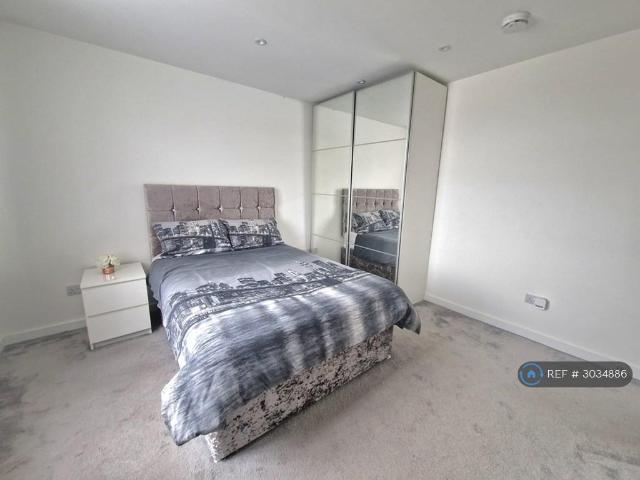 Thornhill Road, Luton, LU4 1 bed in a house share to rent £750 pcm £173 pw
