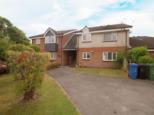 Thornley Lane South, Stockport SK5, 1 bed flat to rent, £850 pcm | PrimeLocation