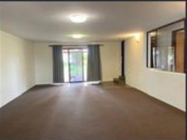 Thornlie's Timeless Family Haven
