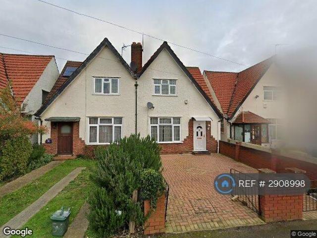 Thornton Avenue, London, UB7 Studio to rent £1,000 pcm £231 pw