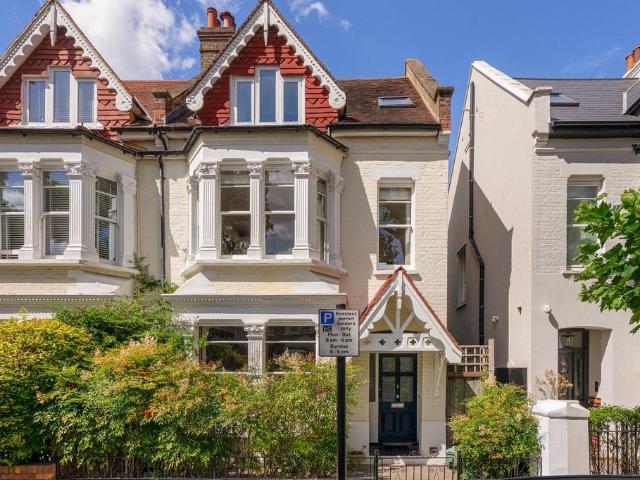 Thornton Avenue, London, W4 5 bed semi detached house to rent £7,500 pcm £1,731 pw