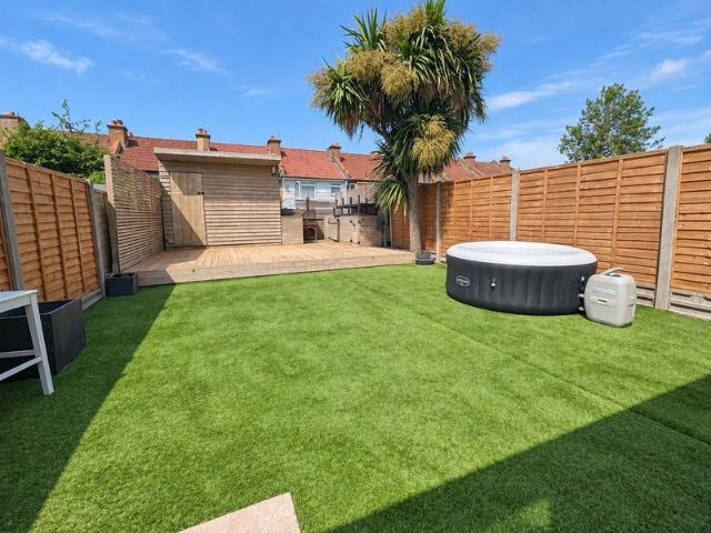 Thornton Heath CR7, 3 bed terraced house to rent, £2,500 pcm | PrimeLocation
