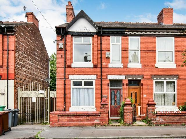 Thornton Road, M14 3 bed terraced house to rent £1,300 pcm £300 pw