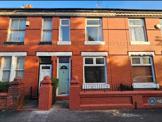 Thornton Road, Manchester, M14 2 bed terraced house to rent £1,300 pcm £300 pw