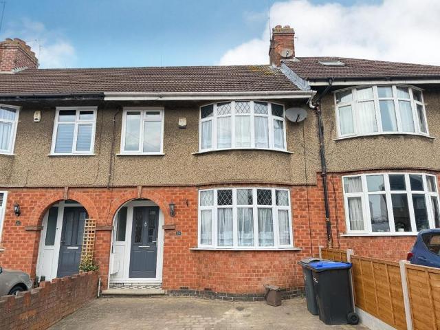 Thornton Road, Northampton NN2 3 bed terraced house to rent £1,350 pcm £312 pw