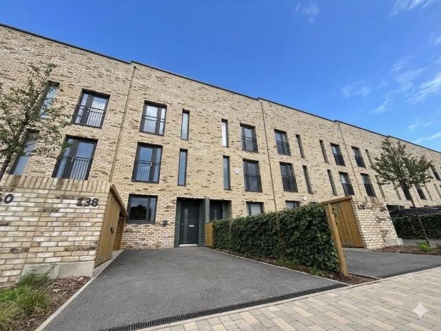Thornton Street, Manchester M40, 3 bed property to rent, £1,800 pcm | PrimeLocation