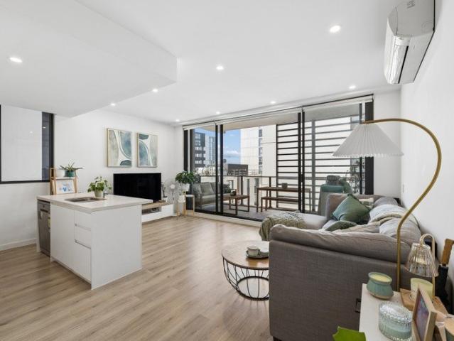 Thornton Stylish Urban Living