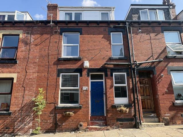Thornville Place, Leeds 2 bed terraced house to rent £1,125 pcm £260 pw