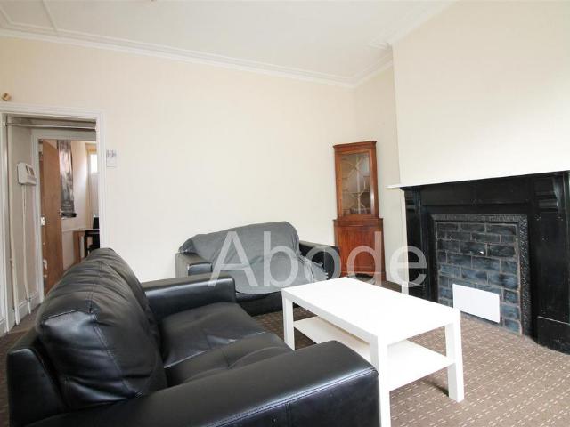 Thornville Street, Hyde Park, Leeds 3 bed house to rent £1,235 pcm £285 pw