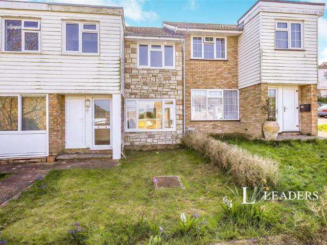Thornwood Close, Eastbourne, BN22 3 bed house to rent £1,350 pcm £312 pw
