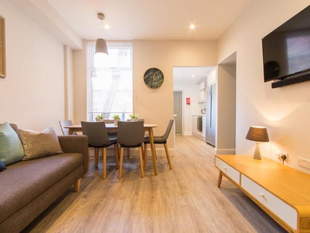 Thornycroft Road, Liverpool L15, 6 bed terraced house to rent, £628 pppm | PrimeLocation