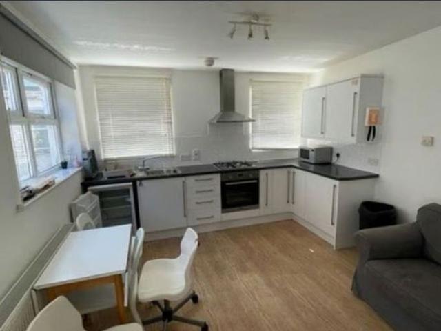 Thorpe Street, Leicester LE3, 3 bed semi detached house to rent, £1,250 pcm | PrimeLocation